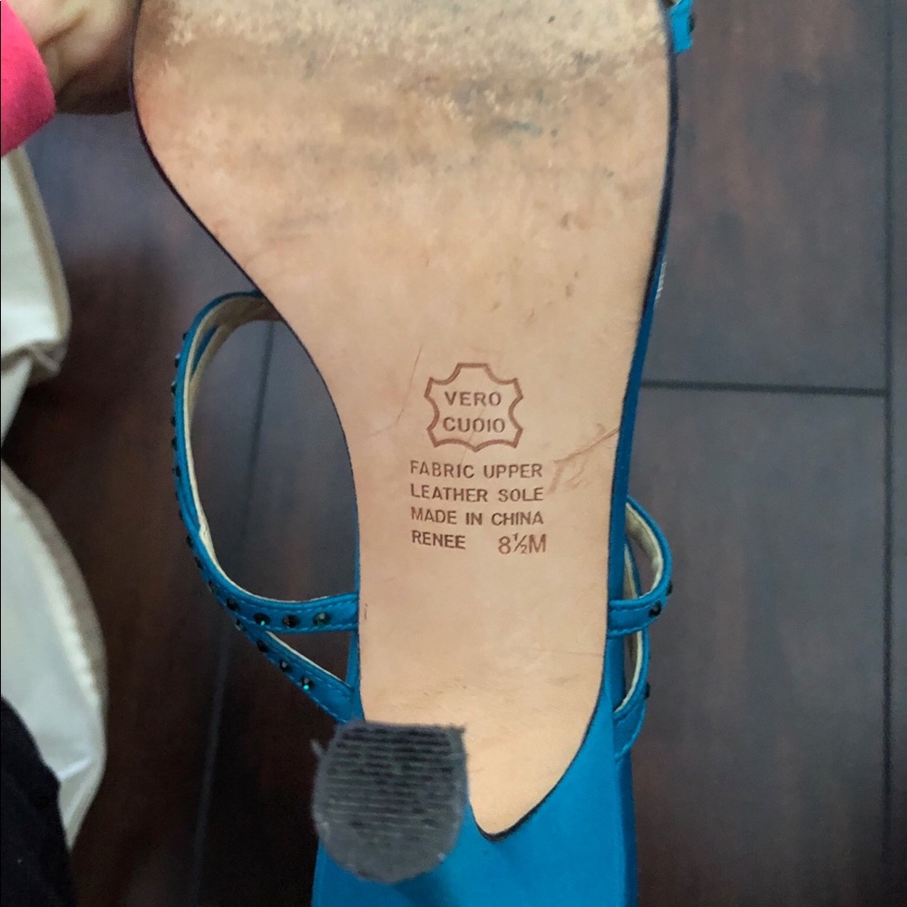 Shoes - Picture 5 of 5